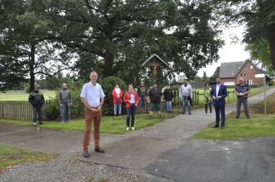 Gemeinsam mit dem Landrat Adenauer haben wir die Interessensgemeinschaft Radweg Samtholzstrae besucht.